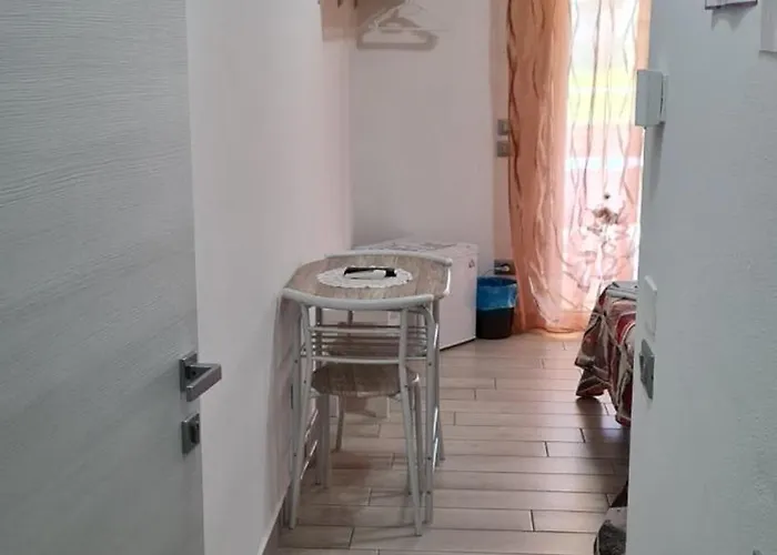 Quarantotto Bed and Breakfast 3*