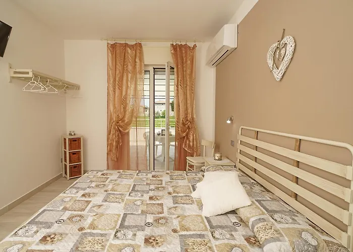 Quarantotto Bed and Breakfast 3*