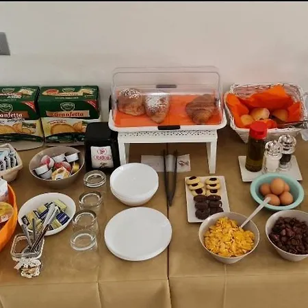 Quarantotto Oda ve Kahvaltı Raffa