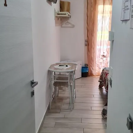 Quarantotto Panzió *