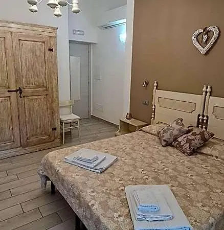 Quarantotto Bed & Breakfast Raffa