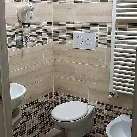 Oda ve Kahvaltı Quarantotto Raffa