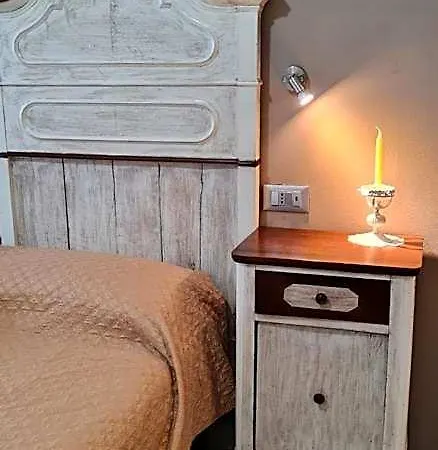 Quarantotto Bed & Breakfast