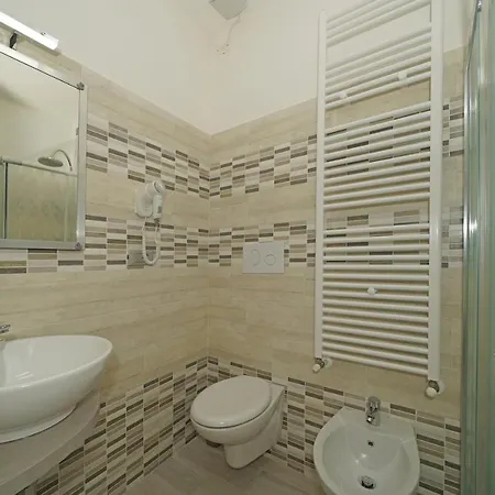 Quarantotto Alojamento de Acomodação e Pequeno-almoço Raffa