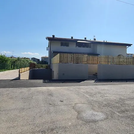 Quarantotto Bed & Breakfast Raffa